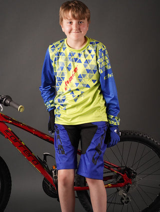 MTB Shorts in Black & Blue 3