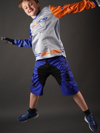 MTB Shorts in Black & Blue 2