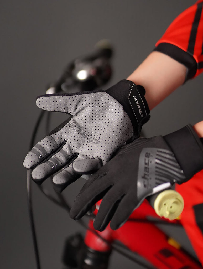 Gloves front